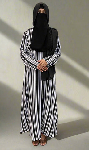 Lining print Abaya